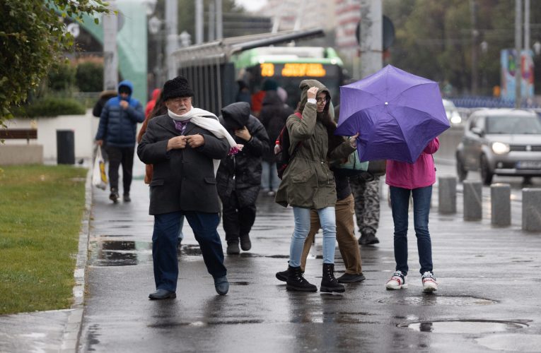 Cod portocaliu în Bucureşti şi Ilfov: 78 de intervenţii ale pompierilor. 18 autoturisme avariate