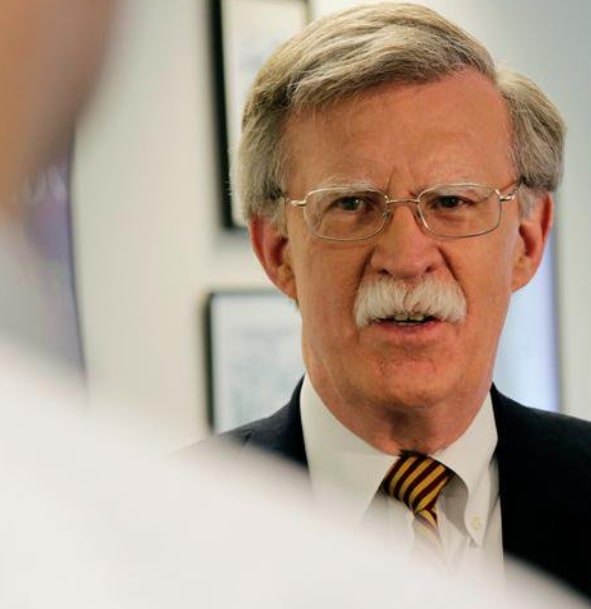 Departamentul de Justiție ar urma să-l pună sub acuzare pe John Bolton, fost consilier de securitate al lui Trump