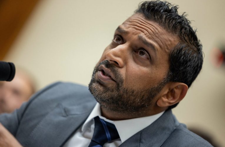 Directorul FBI Kash Patel concediază PE LOC un cursant pentru că acesta a afișat steagul LGBT la locul de muncă