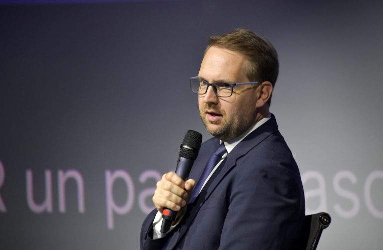 Dominic Fritz: Alegerile nu se negociază! Candidatul unic și trocurile politice subminează democrația