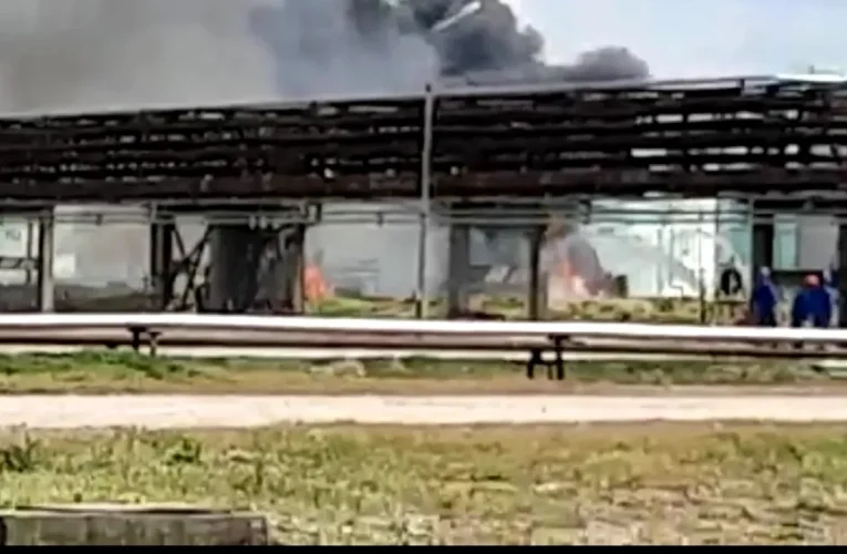 Explozia de la Lukoil Ploieşti: Muncitorul rănit este în afara oricărui pericol