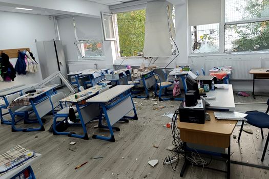 Explozie în Sectorul 5 al Capitalei. Martor: La Liceul Bolintineanu toate gemurile s-au făcut praf