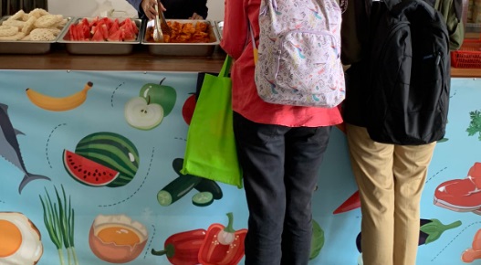 Indonezia: 700 de elevi intoxicați după ce au consumat alimente prin programul gratuit guvernamental