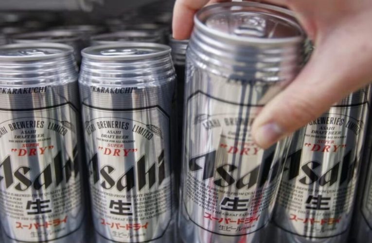 Japonia: Un atac cibernetic a afectat grav producția celei mai populare beri. Stocurile se epuizează rapid