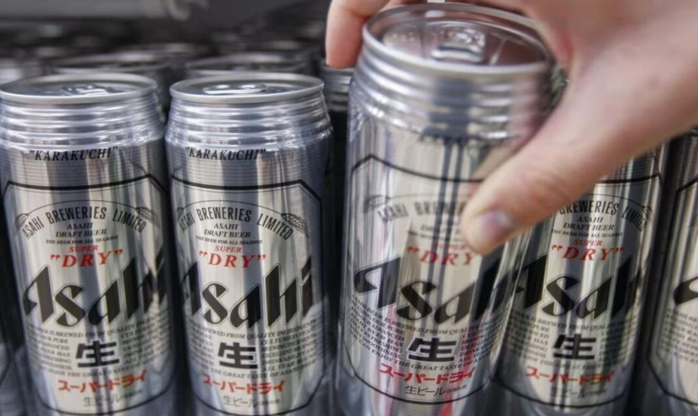 Japonia: Un atac cibernetic a afectat grav producția celei mai populare beri. Stocurile se epuizează rapid