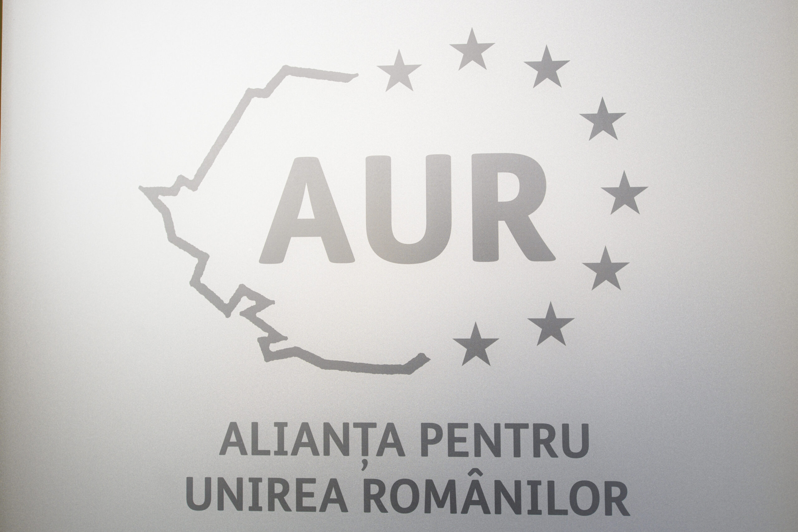 Kelemen Hunor atrage atenția că amânarea alegerilor în București crește riscul ca AUR să câștige
