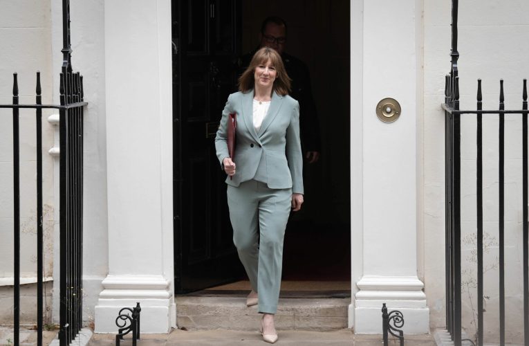 Ministra de Finanțe Rachel Reeves anunță planuri de creșteri de taxe și reducere de cheltuieli