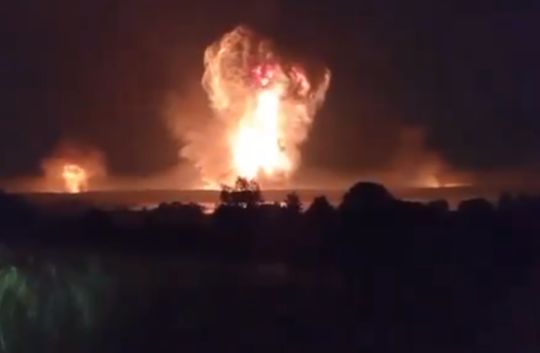 Războiul din Ucraina, ziua 1319. Dronele au lovit rafinăria de petrol Kirishi din Rusia / Un atac cu drone rusești asupra unei ferme