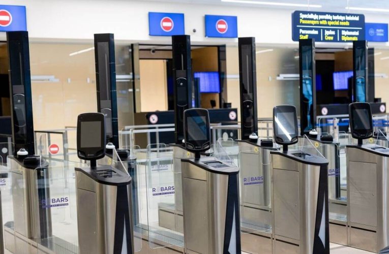 România activează de astăzi Sistemul de Intrare/Ieșire (EES) pe mai multe aeroporturi