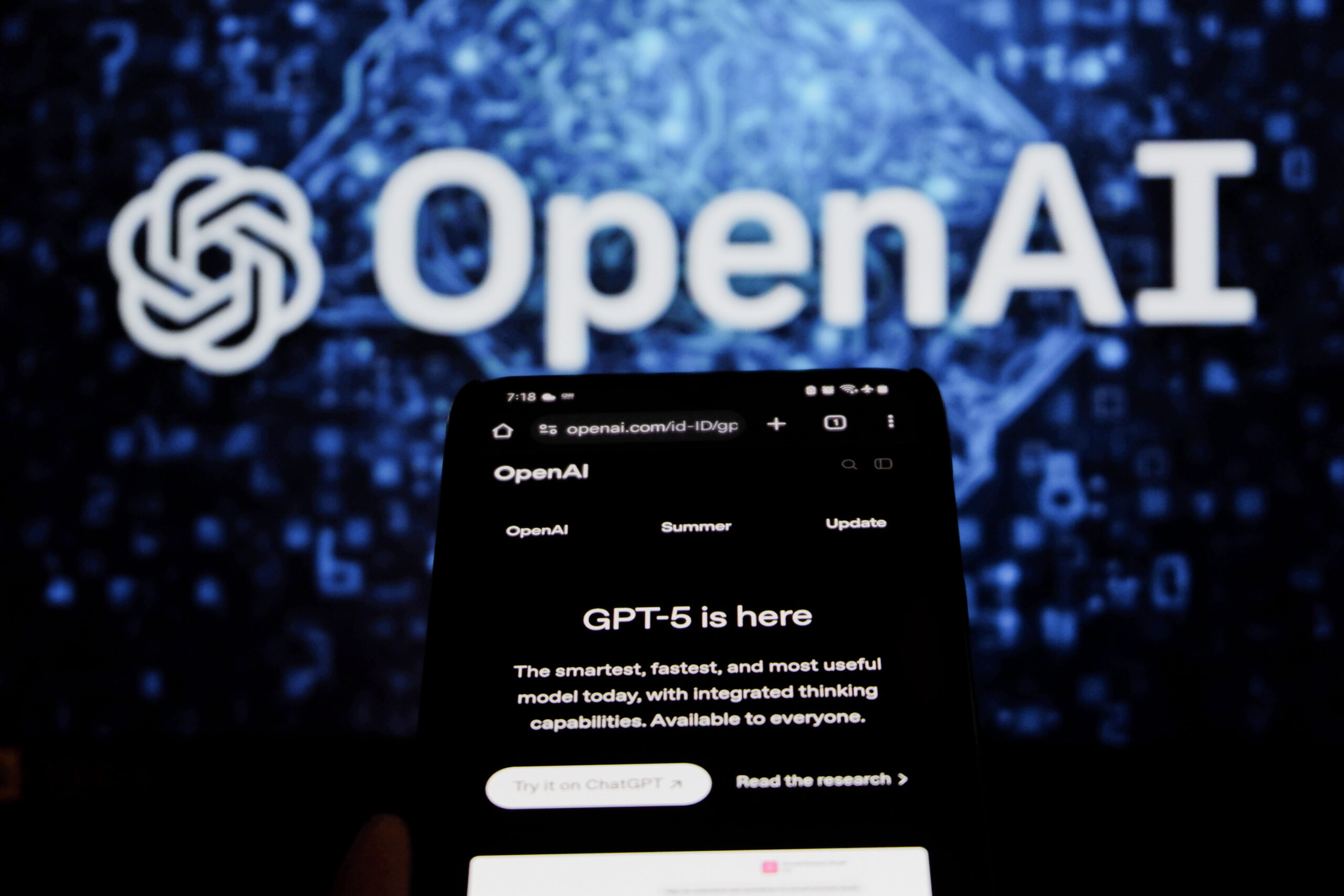 Sam Altman, directorul OpenAI, susține că ChatGPT a atins 800 de milioane de utilizatori activi săptămânal
