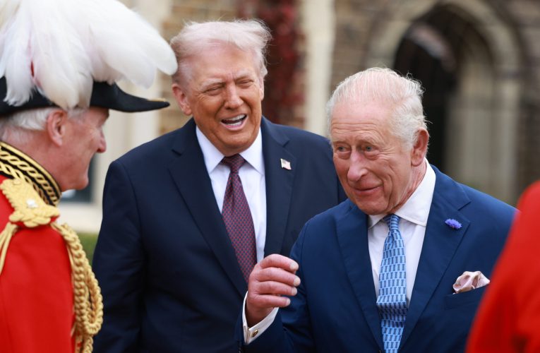 Șeful Muzeului Eisenhower, forțat să demisioneze după refuzul de a-i oferi o sabie Regelui Charles