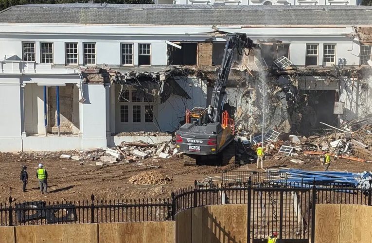 SONDAJ. Câți americani sunt, de fapt, indignați de proiectul noii săli de bal al lui Trump / Câți bani investește Trump