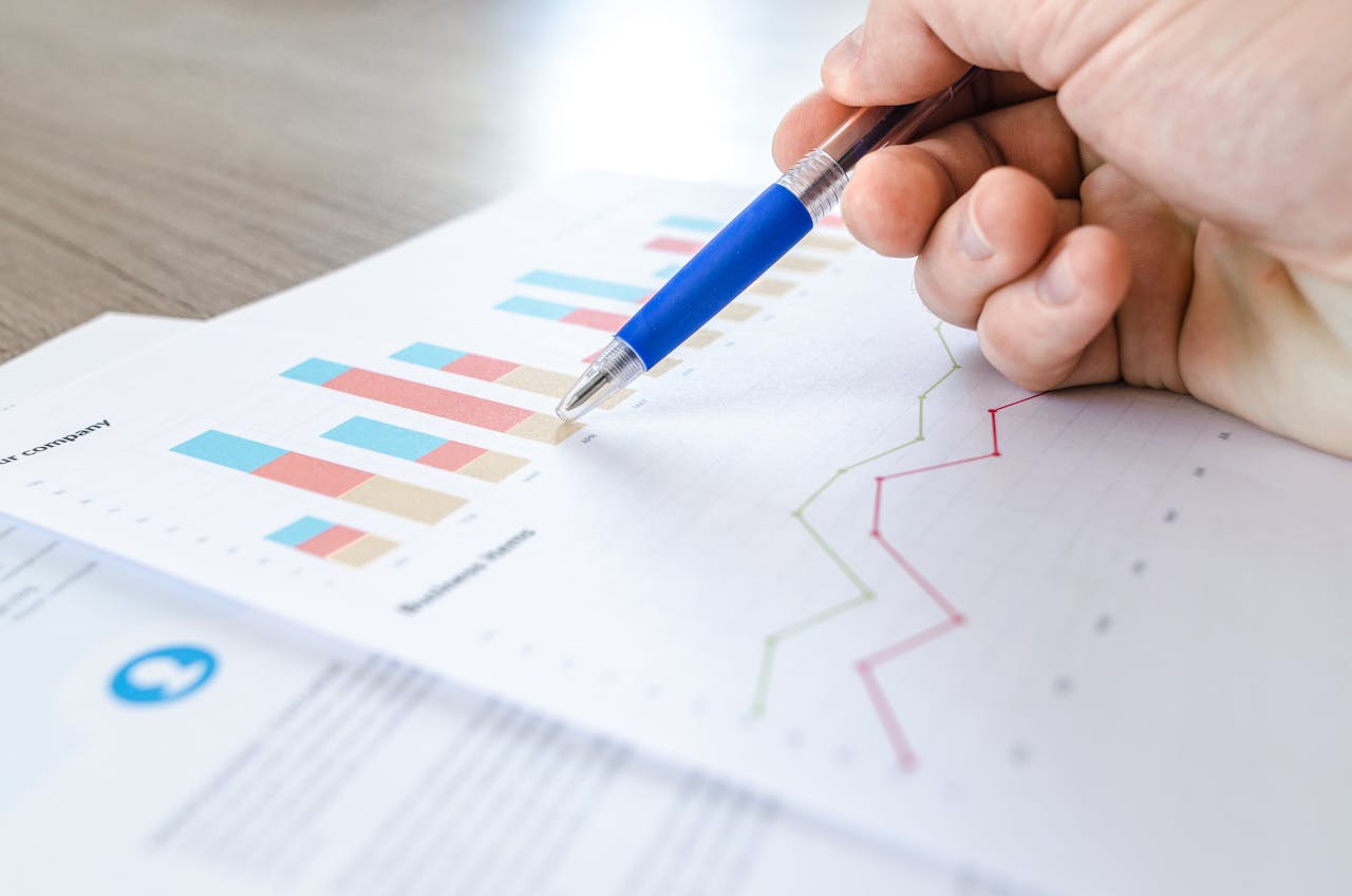 STATISTICĂ INS despre comerțul internațional cu bunuri: România are deficit față de 2024