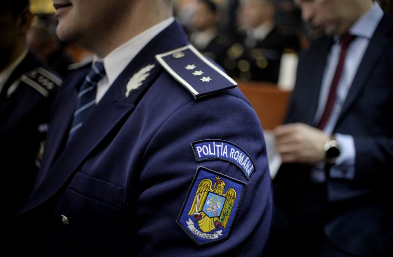 Sute de persoane și zeci de mașini, căutate în spațiul Schengen, au fost găsite de polițiștii români