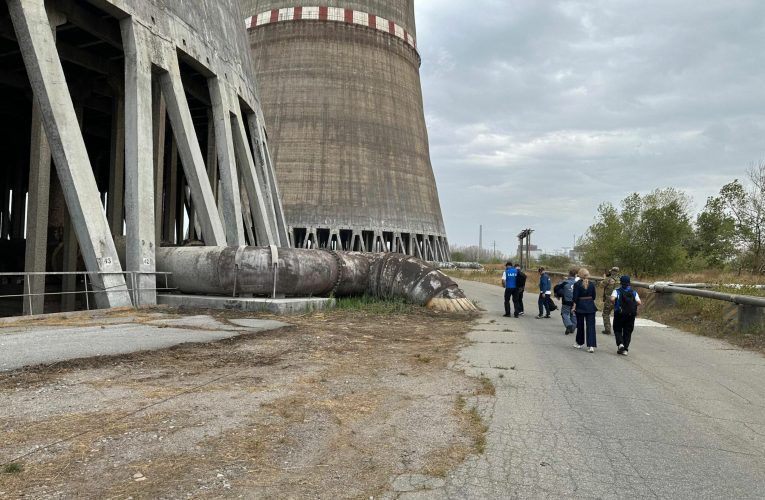 Ucrainenii acuză: centrala nucleară din Zaporojie, aproape conectată la rețeaua rusească