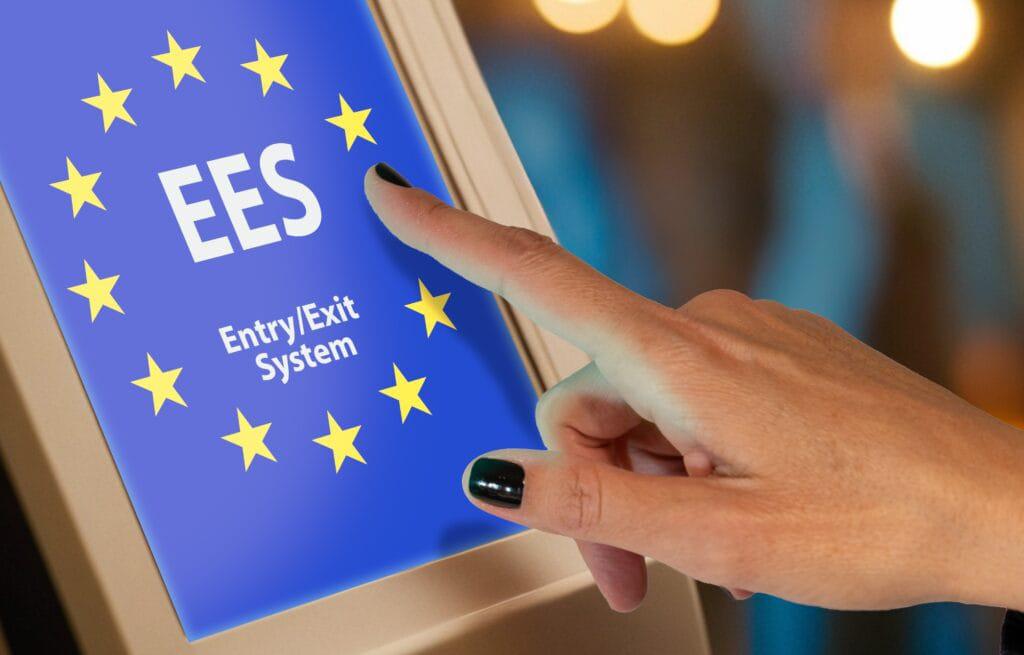 Uniunea Europeană începe duminică implementarea treptată a sistemului digital la frontieră