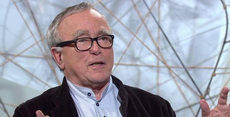 A murit Jean-Claude Guillebaud, fostul preşedinte al organizaţiei Reporteri fără Frontiere