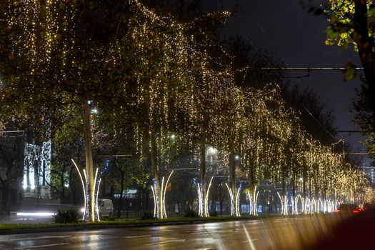 Bucureștiul se luminează de sărbători: peste 7 milioane de LED-uri aprinse în Capitală