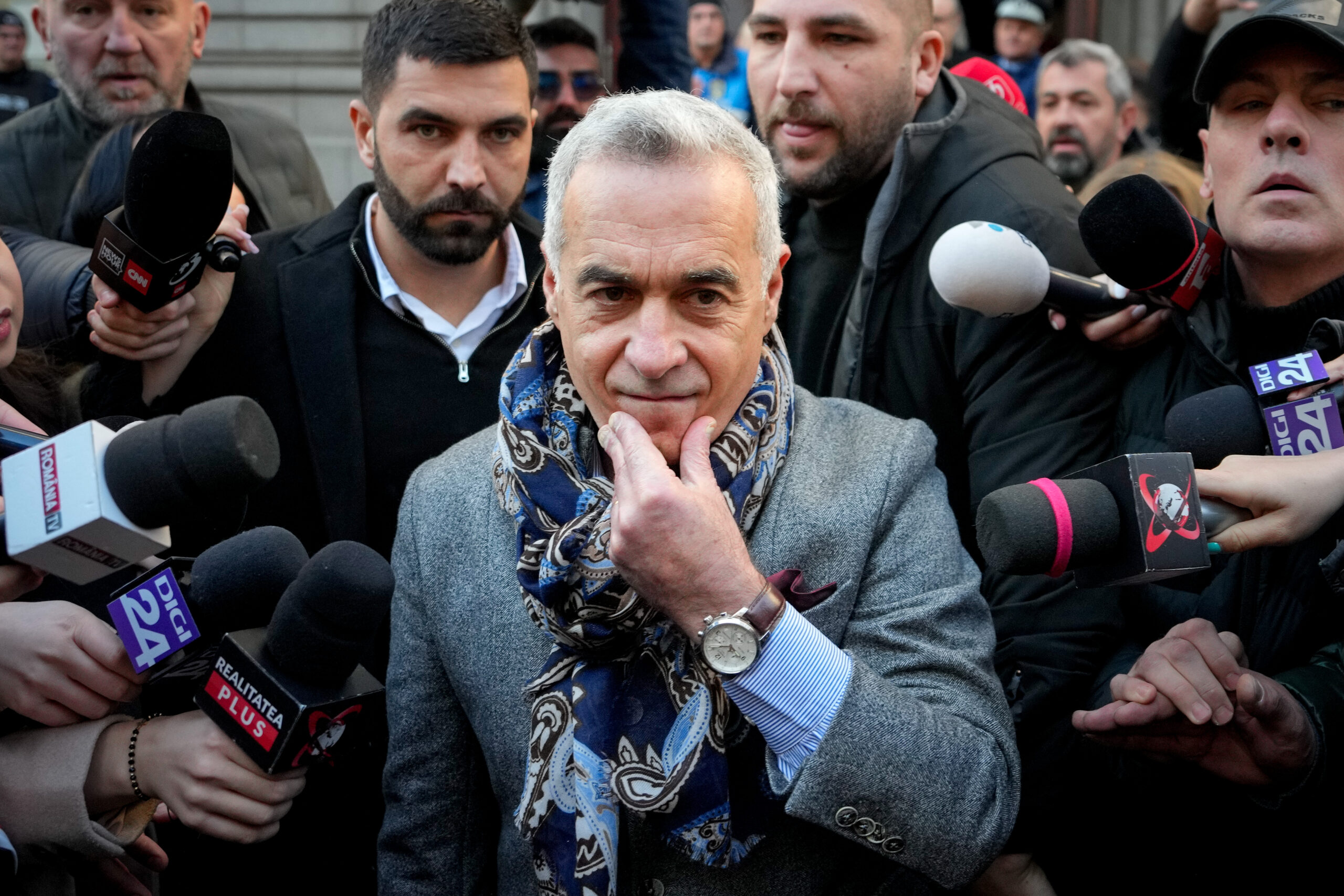 Călin Georgescu boicotează alegerile din Capitală: Un guvern ilegitim nu poate face alegeri legitime