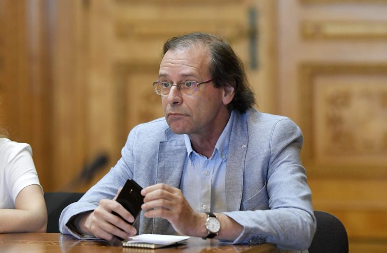 Directorul Institutului „Elie Wiesel” vrea ca instituțiile să se autosesizeze în cazul concertului controversat din Catedrala Națională