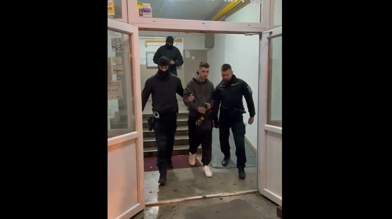 Ferocitate ieşită din comun în Sectorul 2 al Capitalei! L-a urmărit 400 de metri și l-a înjunghiat de 33 de ori. VIDEO