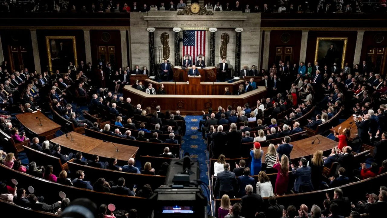 Hakeem Jeffries anunță că democrații din Camera Reprezentanților se vor opune legii adoptate de Senat pentru redeschiderea guvernului federal