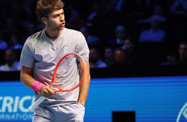 Italia ajunge în finala Cupei Davis după victoria epică a lui Cobolli: își rupe tricoul ca Djokovic