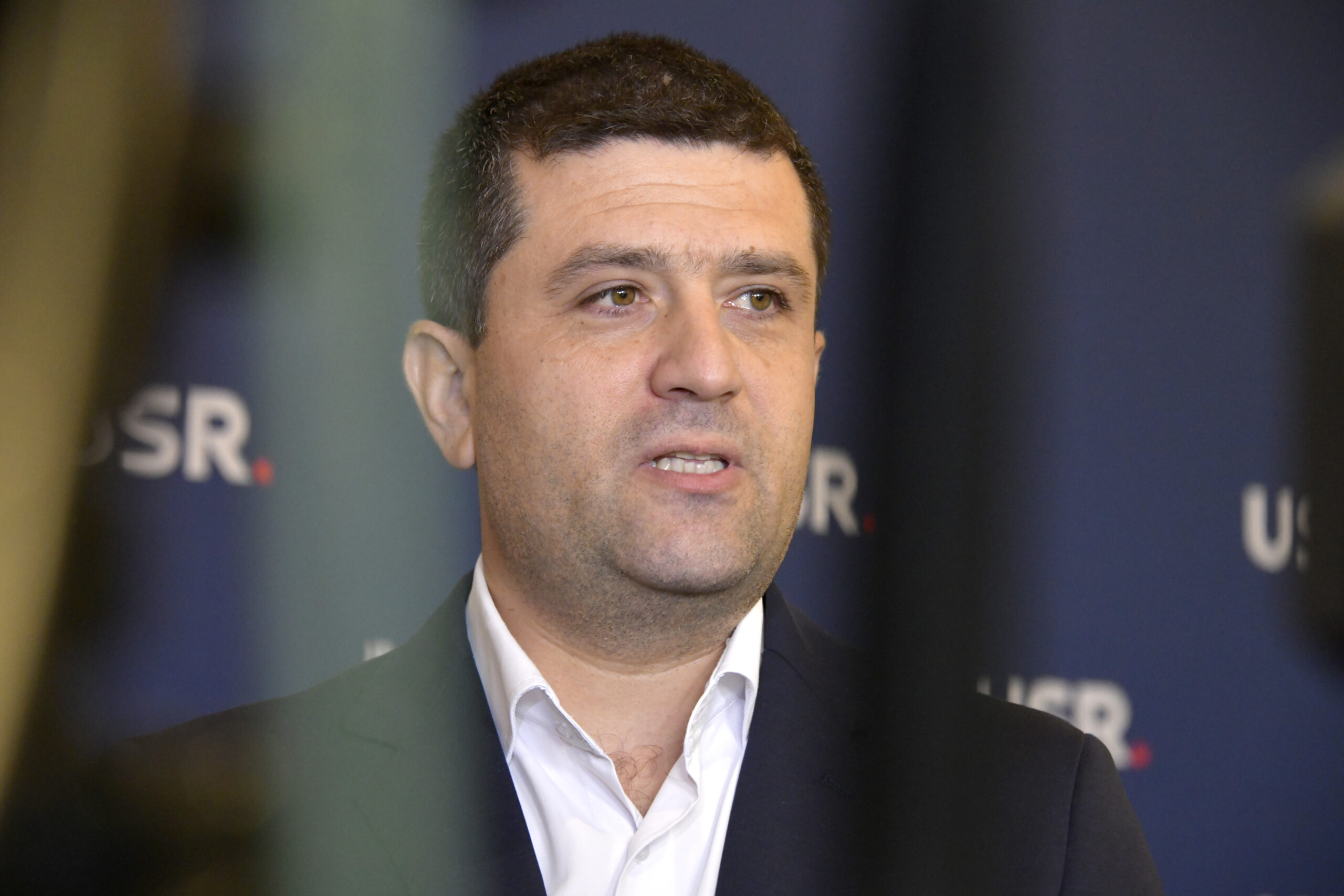 Ministrul Economiei despre companiile petroliere ruse: Există nişte datorii ale acestor companii