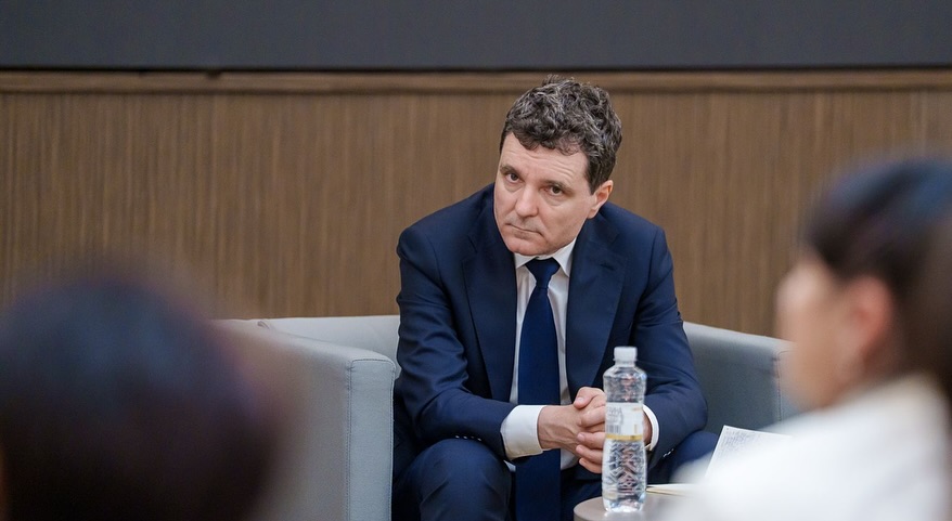 Nicușor Dan anunță că serviciile de informații vor avea rol de culegere de date în cazurile de corupție / Ce asigurări dă președintele că acestea nu vor deveni un instrument politic