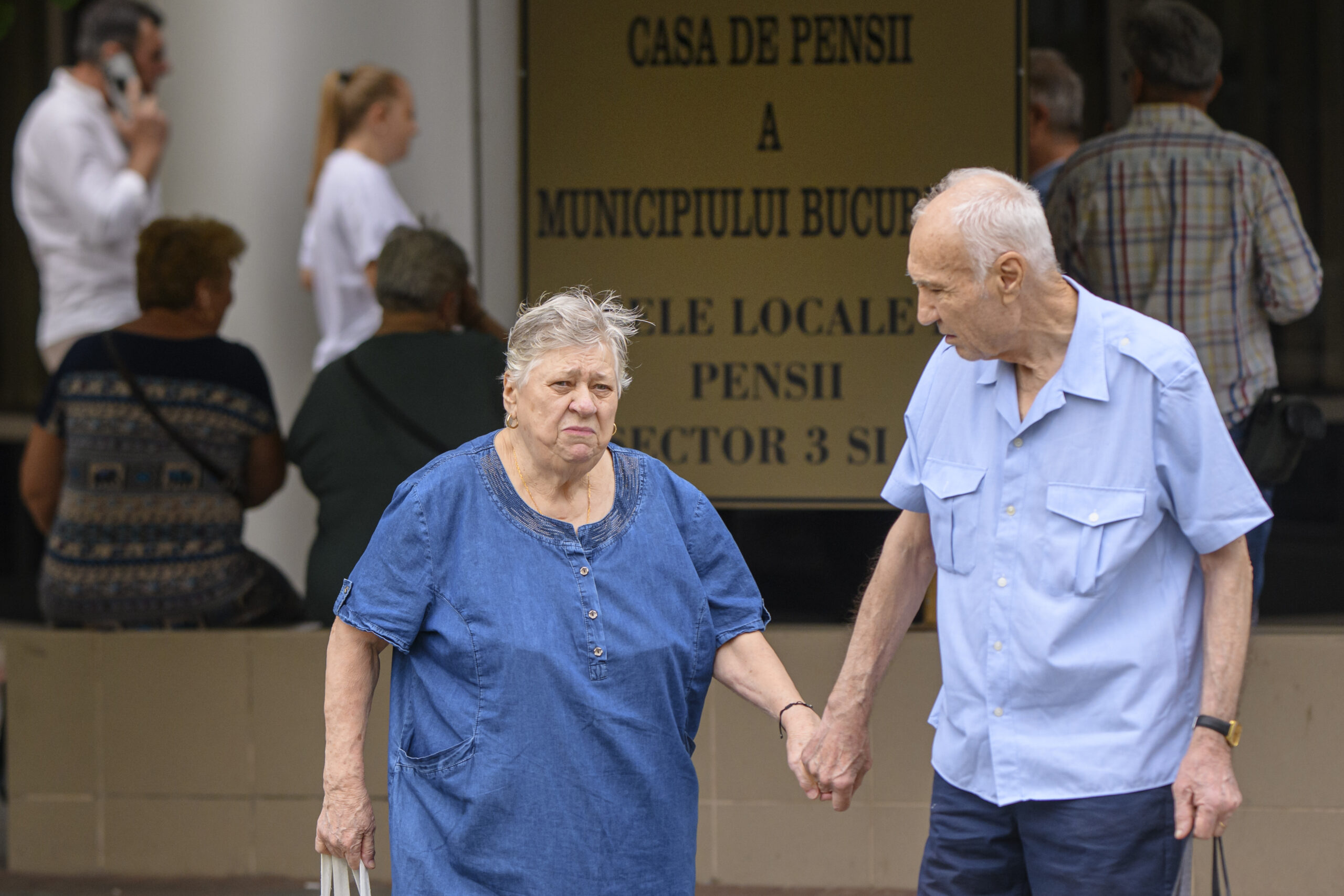 Noua taxare a pensiilor peste 3.000 de lei: între „austeritate” și încălcarea Constituției – Explicațiile avocațiilor