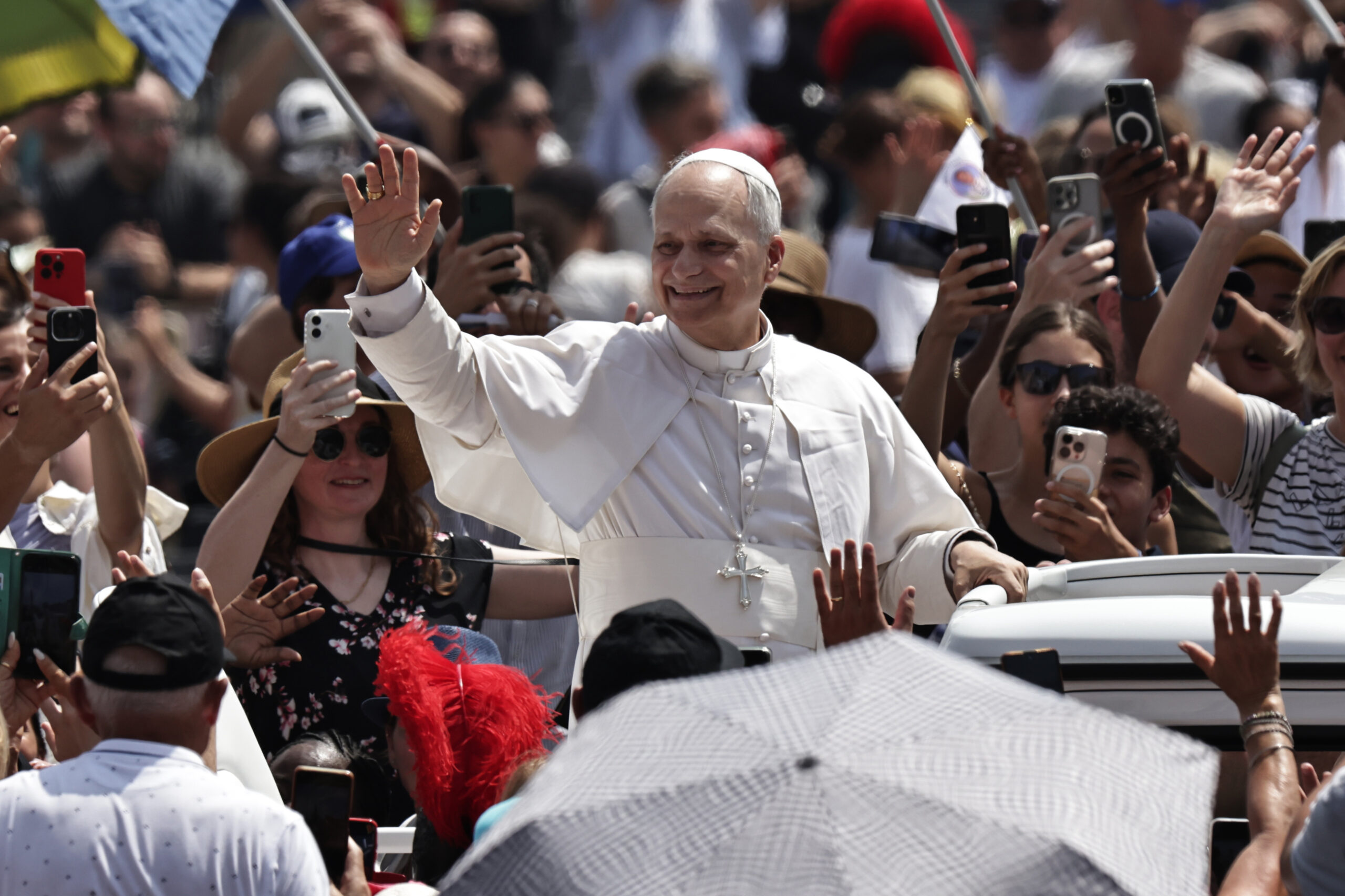 Papa va vizita Moscheea Albastră din Istanbul