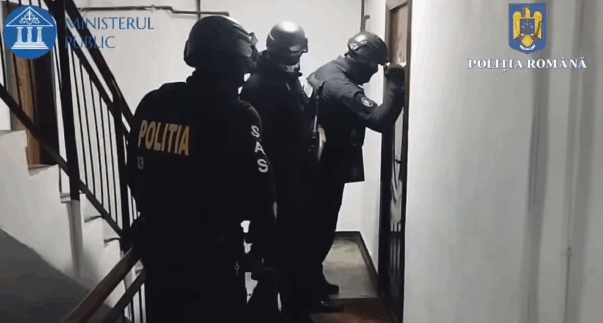 Pensionar din Sectorul 1 prădat de amant. I-a furat ceasuri, ligouri de aur și bijuterii