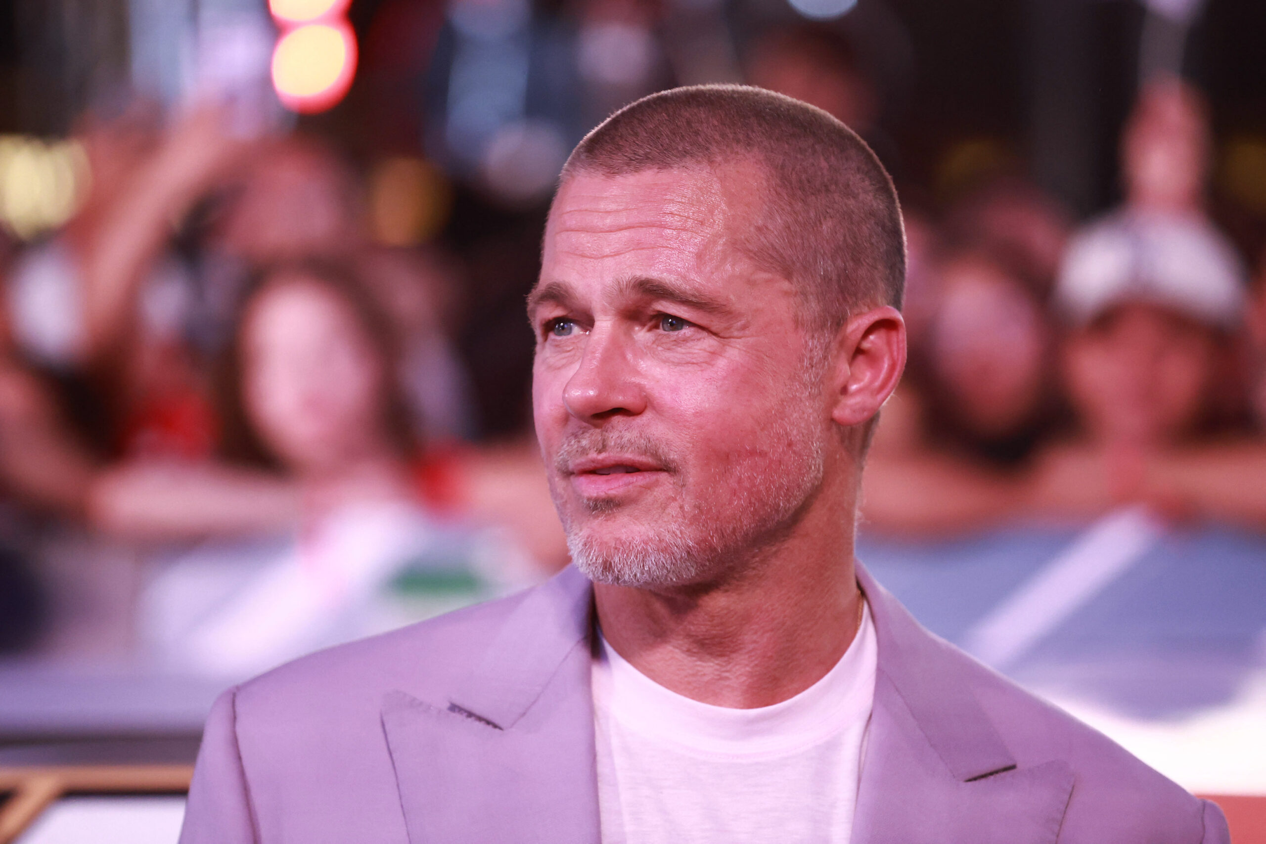 Pensionară jefuită de un fals Brad Pitt. A pierdut 100.000 euro