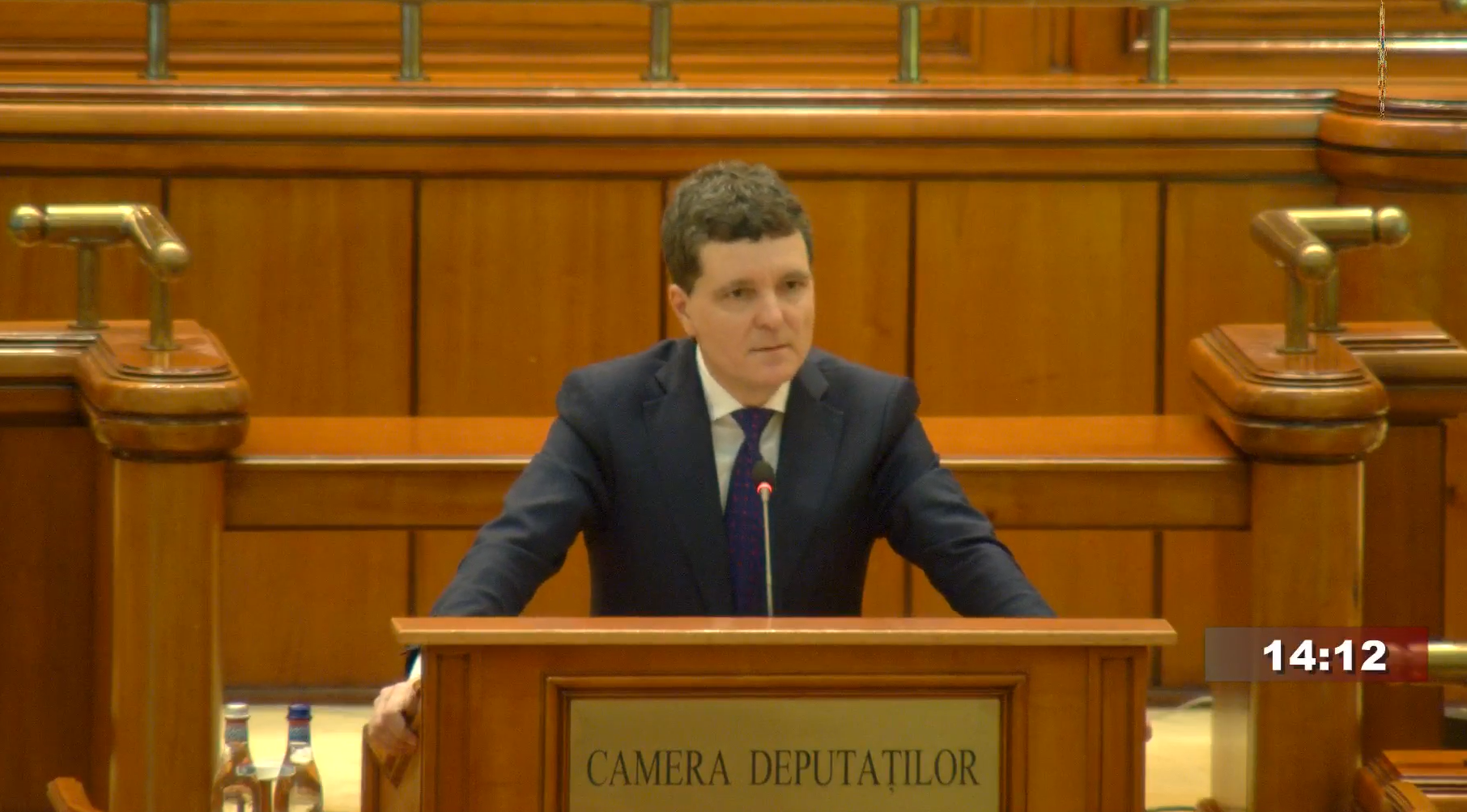 Președintele Nicușor, primul discurs în parlament de la depunerea jurământului: Independența solidară, conceptul central al strategiei naționale de apărare / Mai mulți parlamentari din opoziție au întrerupt de mai multe ori discursul