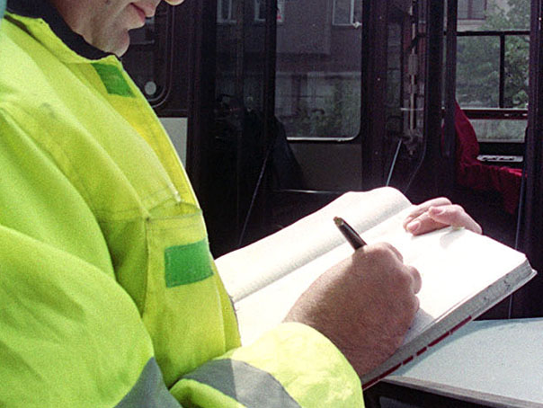 Radarele pe trepied dau rezultate: Aproape 14.000 de șoferi prinși depășind viteza legală