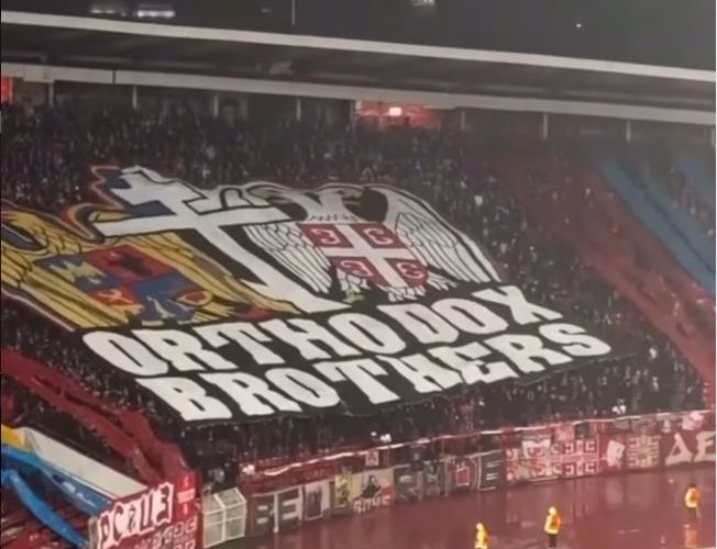 Scenografie surpriză a fanilor celor de la Steaua Roșie Belgrad la începutul meciului cu FCSB. Mesaj impresionant pentru români