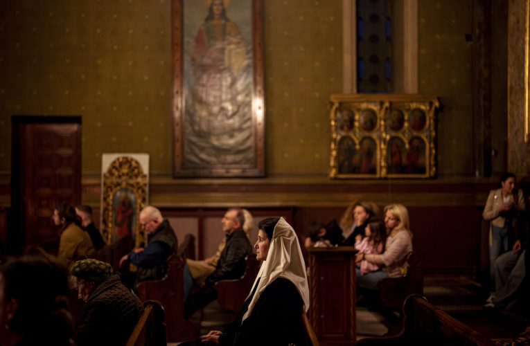 Slujba de mulțumire „Te Deum”, oficiată de 1 Decembrie în toate lăcașurile ortodoxe de cult