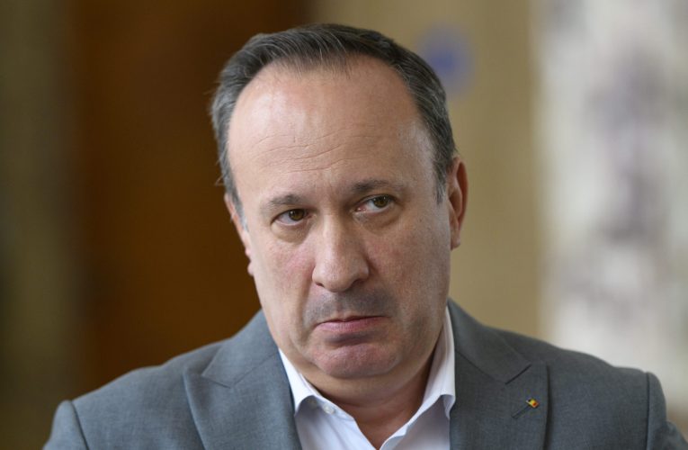 „Speculanții te vor urî dacă te pricepi”. Adrian Câciu, despre managementul datoriei