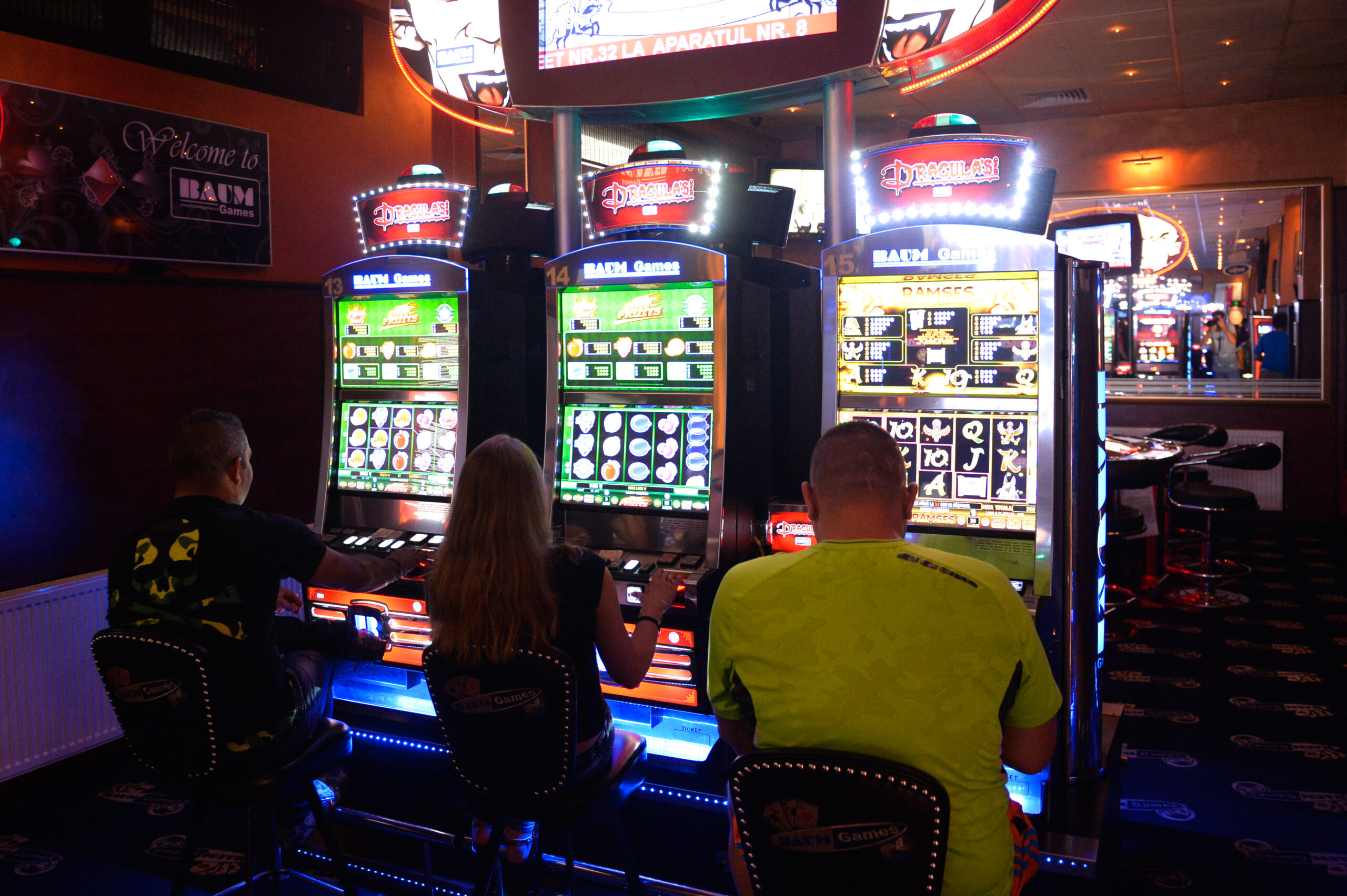 Tânăr din Brăila, arestat: a distrus o sală de jocuri de noroc și a agresat sexual angajatele