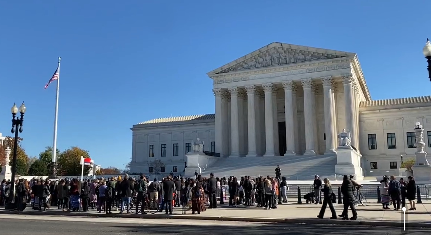 Un judecător american permite continuarea procesului companiei lui Elon Musk împotriva Apple și OpenAI