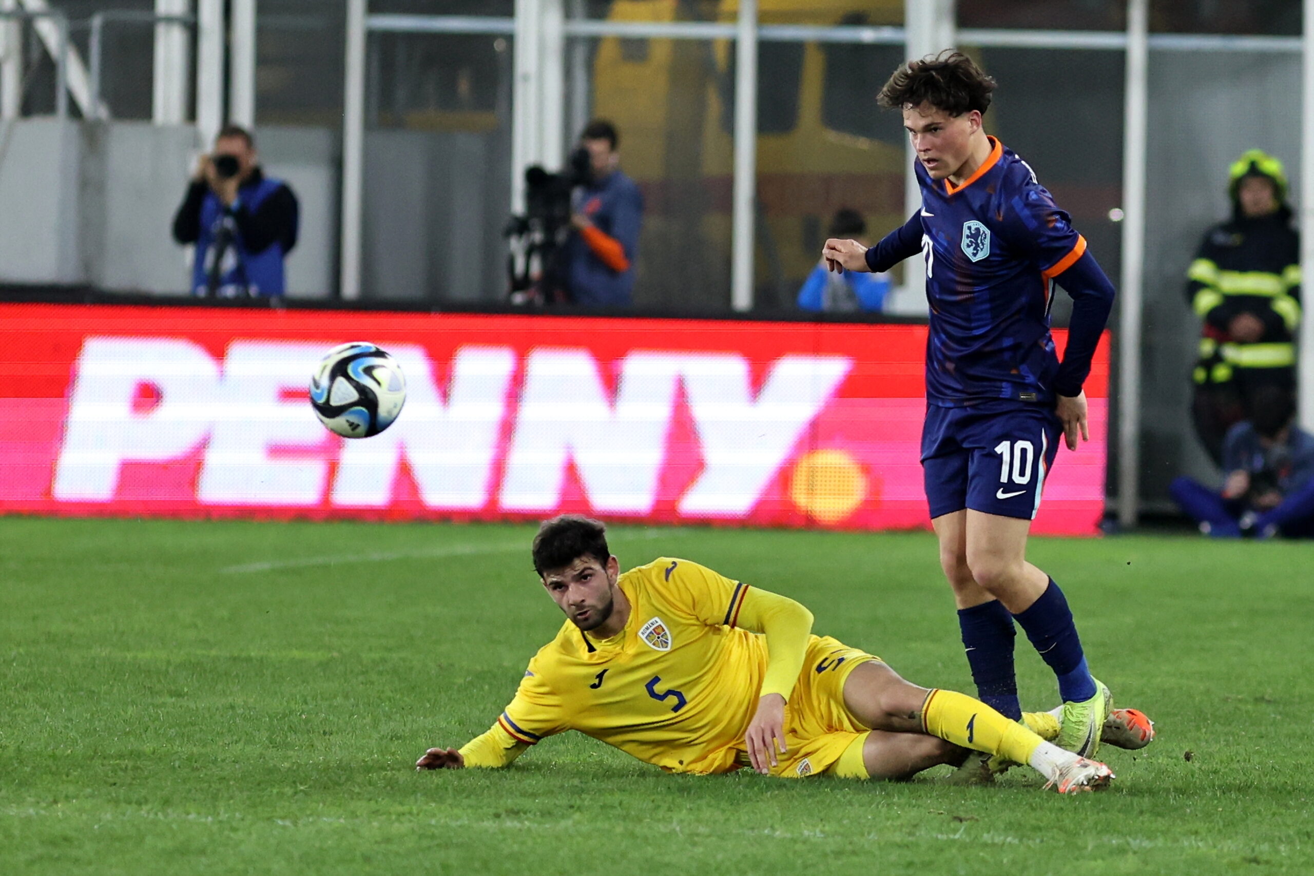 „Un turc în tricoul României”. Presa turcă speriată de scenariul în care Umit Akdag ar putea juca pentru România în baraj