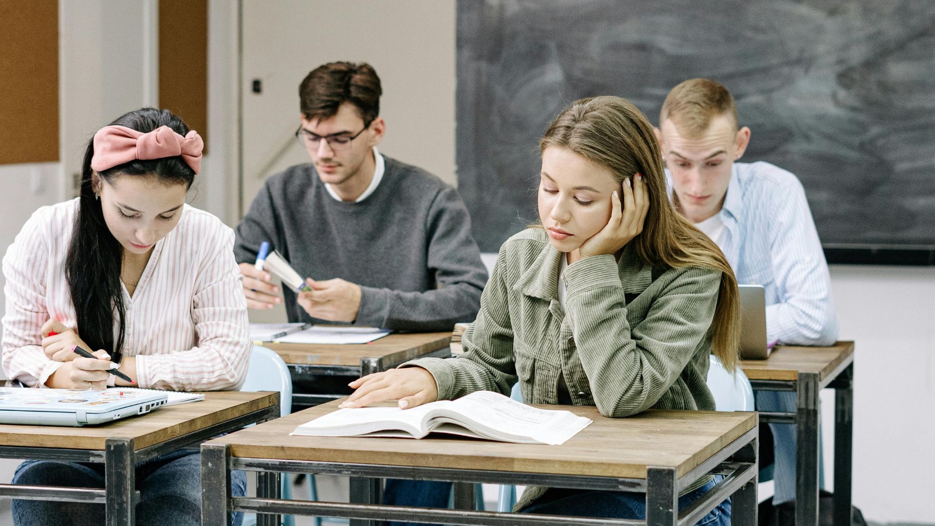 USR vrea introducerea calificărilor de nivel 1 și 2 până în clasa a X-a, în liceele tehnologice