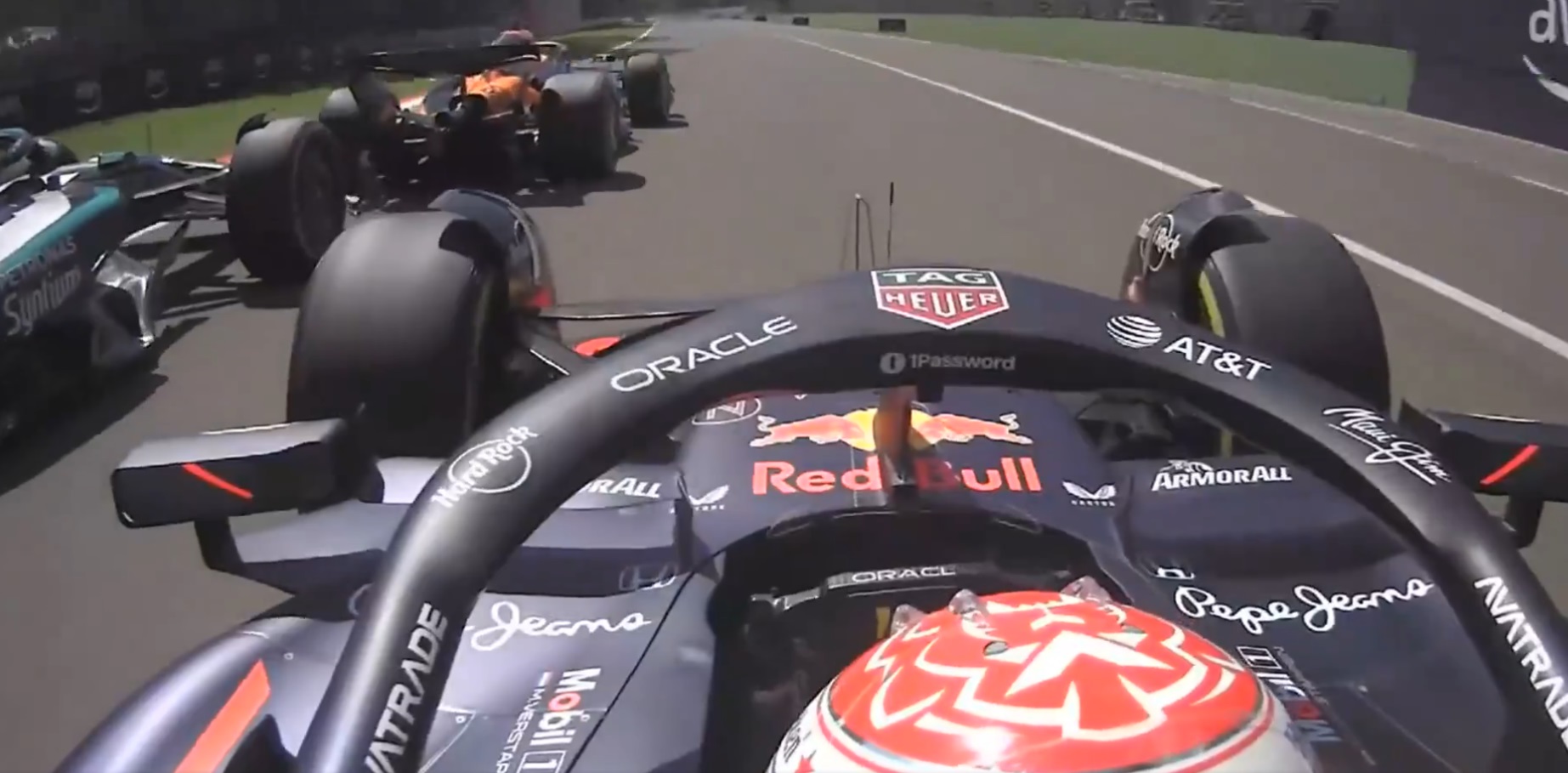 Verstappen câștigă la Las Vegas, Norris termină pe locul al doilea și își mărește avantajul