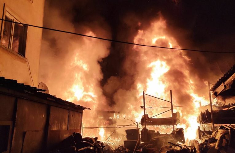 10 studenți au murit într-un incendiu la un restaurant din Peru