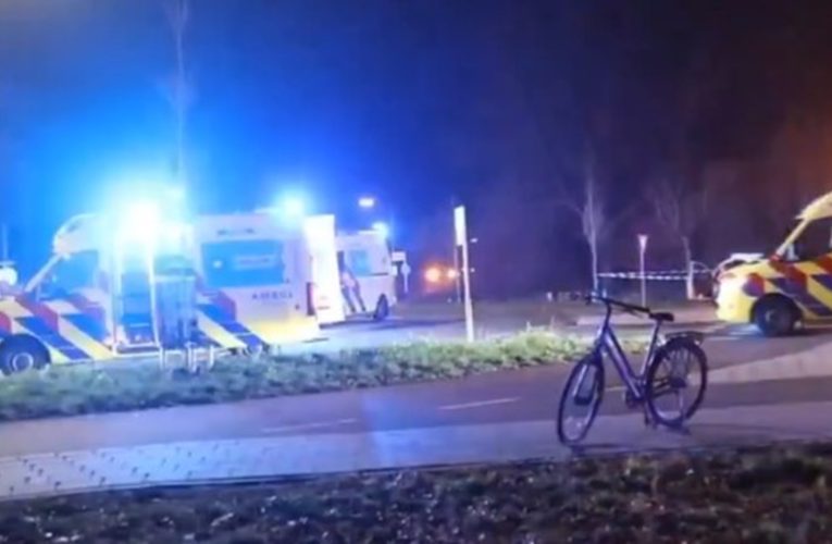 9 persoane rănite după ce o mașină a lovit un grup de oameni în Olanda într-un accident suspect