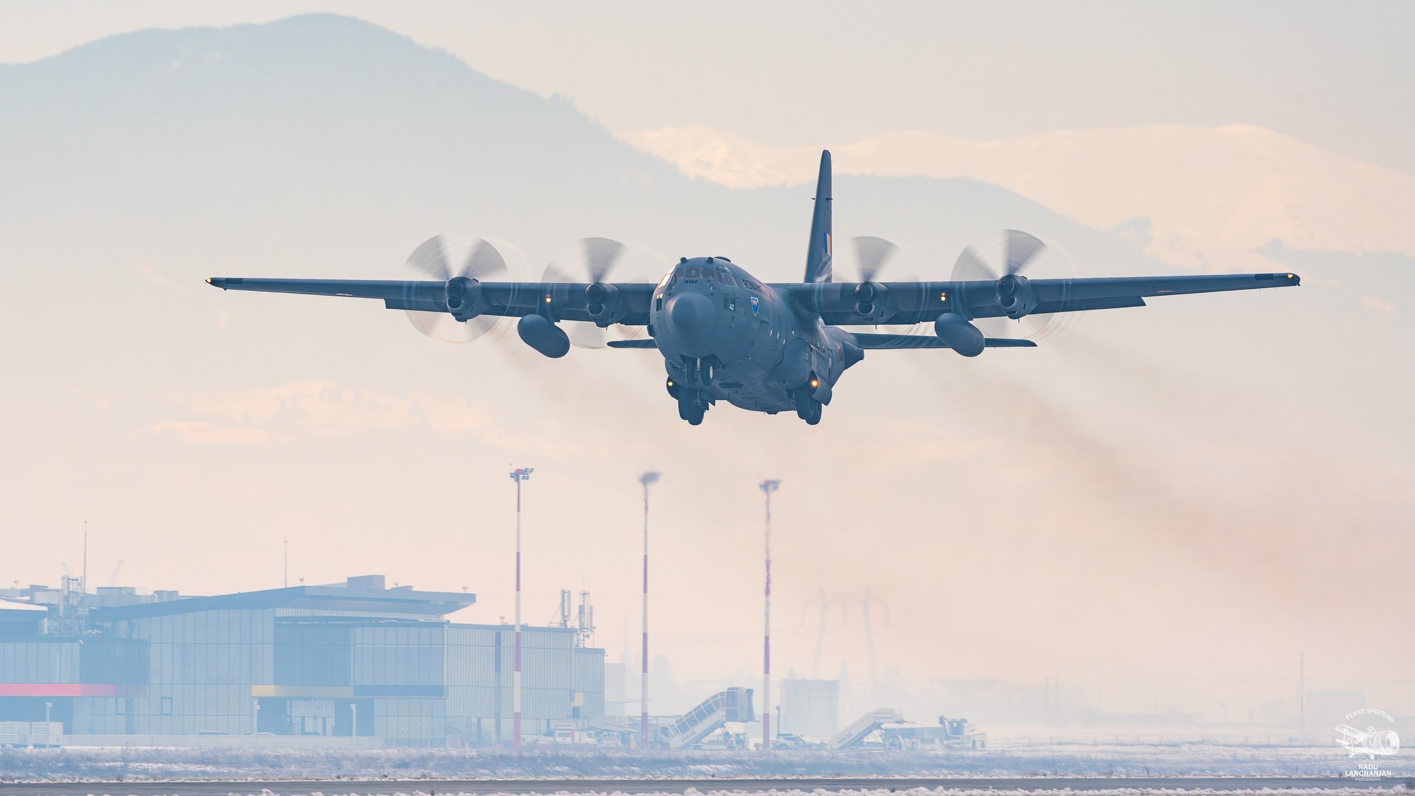 Aeroportul Otopeni implementează un proiect prin care să își producă propria energie electrică