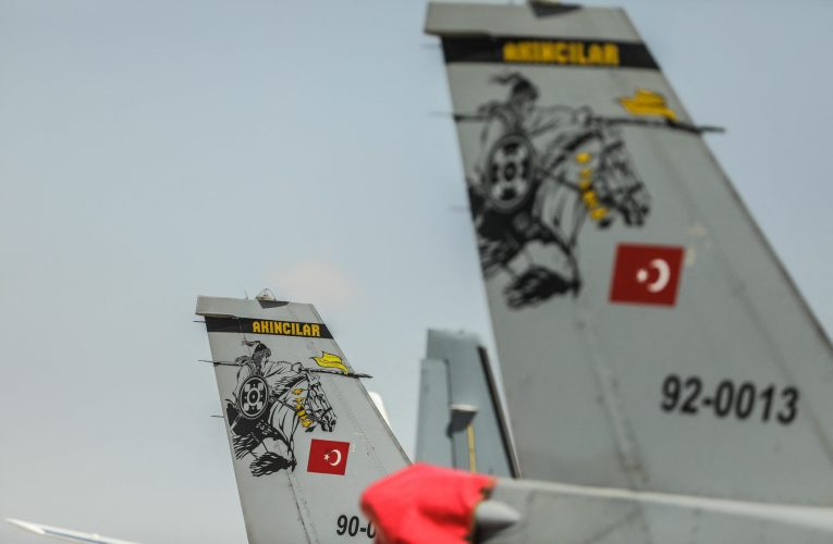 Alertă în Turcia: Avioanele F-16 au doborât o dronă „scăpată de sub control” venită dinspre Marea Neagră