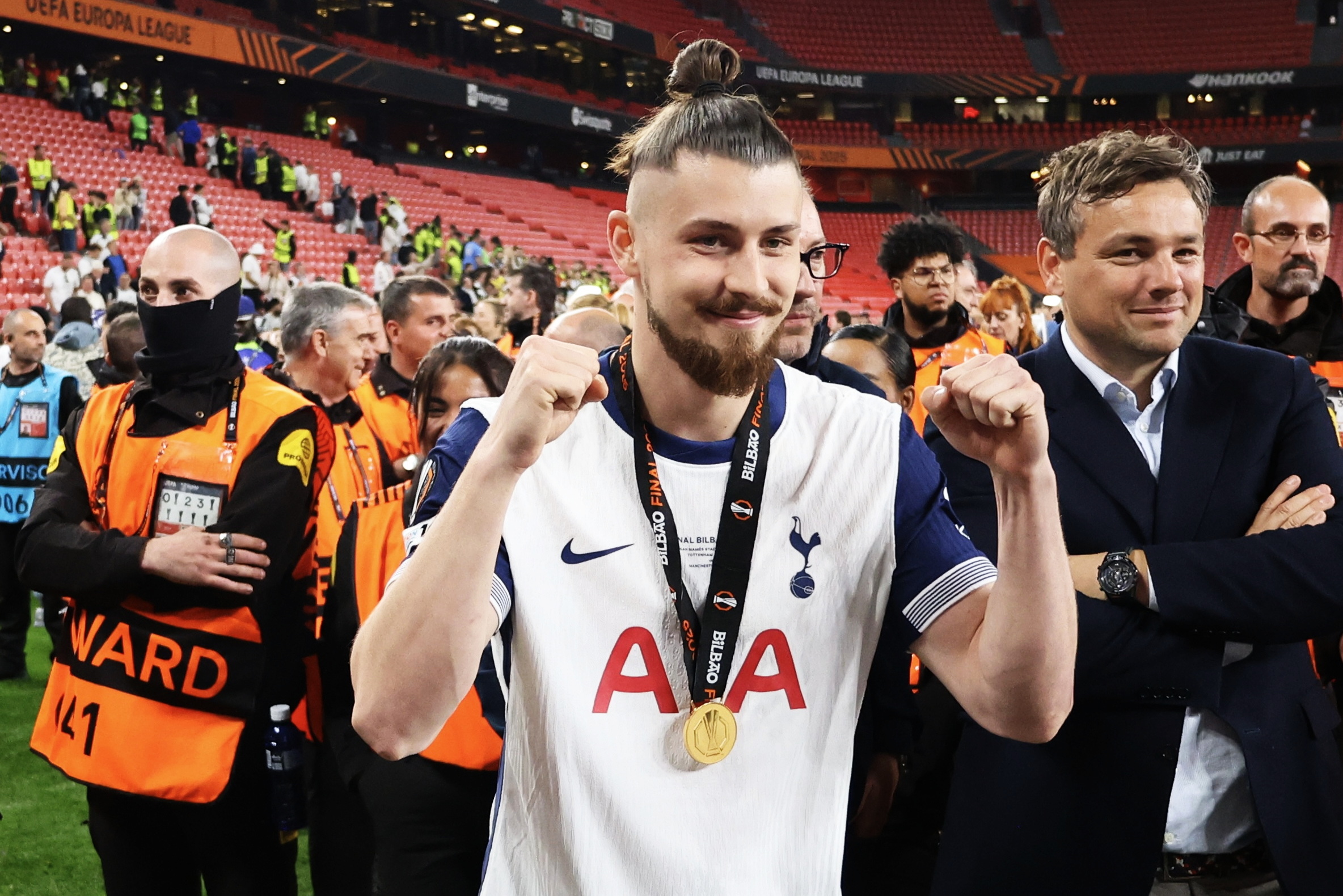 AS Roma este interesată de transferul lui Radu Drăgușin