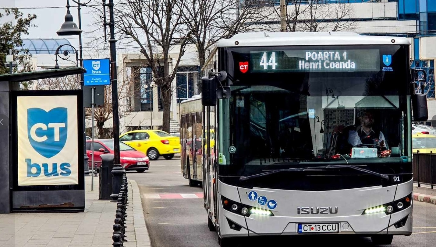 Autobuzele din Constanța și-au reluat activitatea, dar e anunțat un nou protest pentru marți