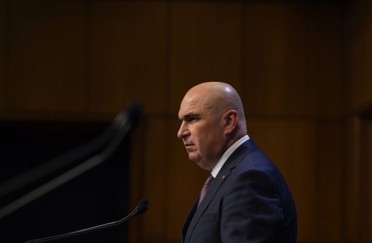 Bolojan, despre Revoluția din 1989: Sunt recunoscător celor care au ieșit în stradă / Experiența sa ca student la Timișoara